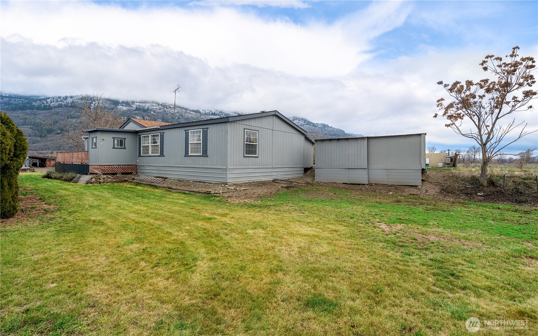 12 Moonlight Drive Oroville WA 98844