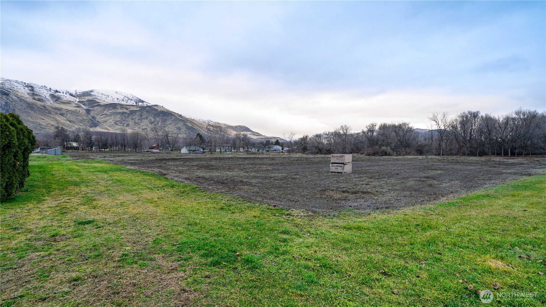 12 Moonlight Drive Oroville WA 98844