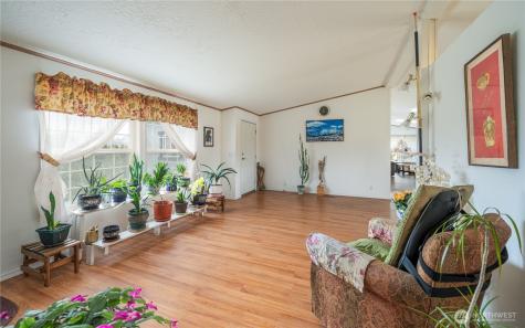 12 Moonlight Drive Oroville WA 98844