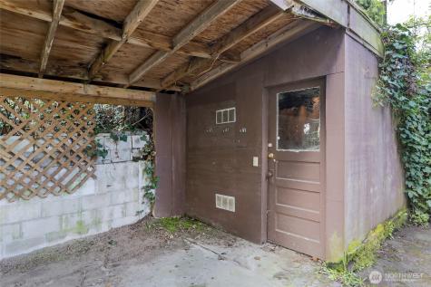 11653 Glendale Way S Seattle WA 98168