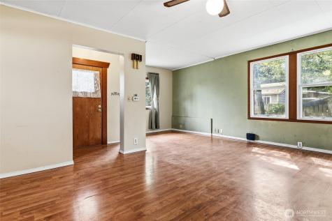 11653 Glendale Way S Seattle WA 98168