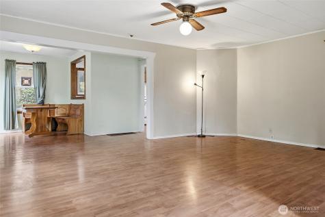 11653 Glendale Way S Seattle WA 98168