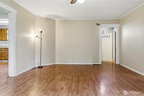 11653 Glendale Way S Seattle WA 98168