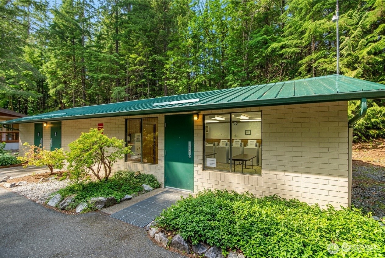 33 Wilderness Way Deming WA 98244