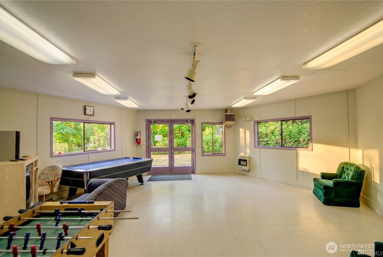33 Wilderness Way Deming WA 98244