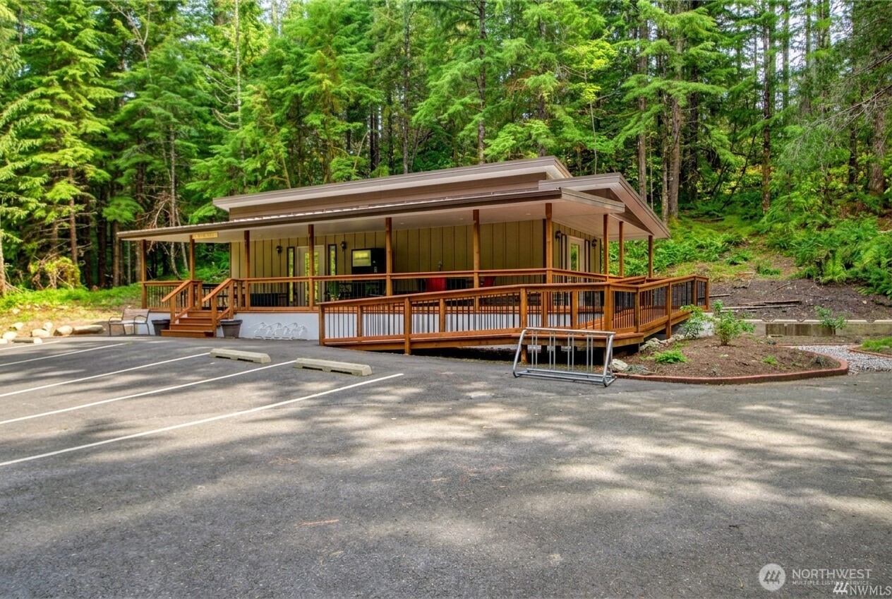 33 Wilderness Way Deming WA 98244