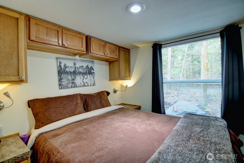 33 Wilderness Way Deming WA 98244