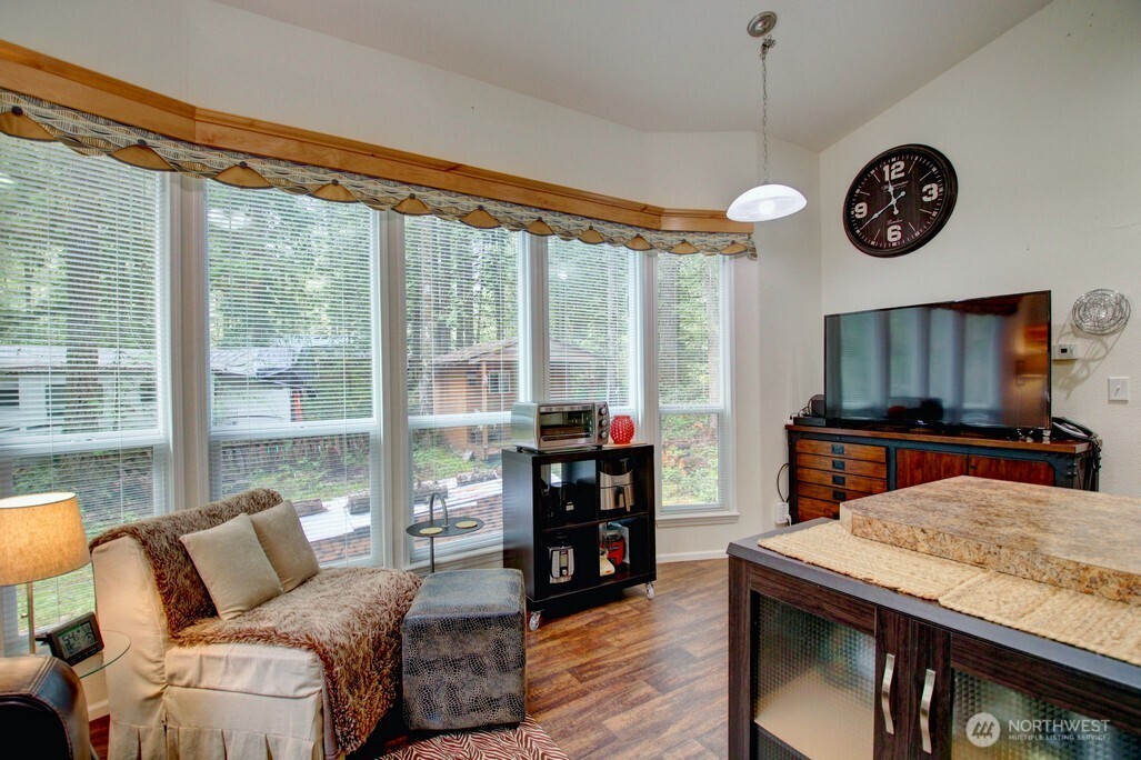 33 Wilderness Way Deming WA 98244