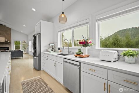 28024 NE 433rd Street Amboy WA 98601