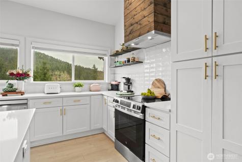 28024 NE 433rd Street Amboy WA 98601