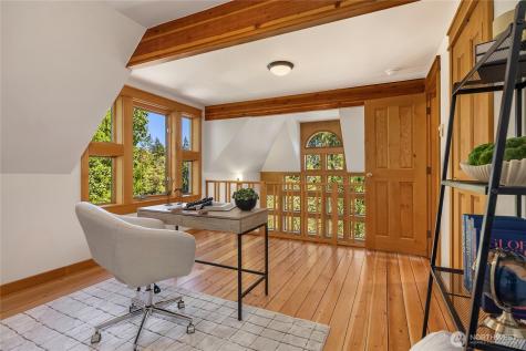 6420 NE Tara Lane Bainbridge Island WA 98110