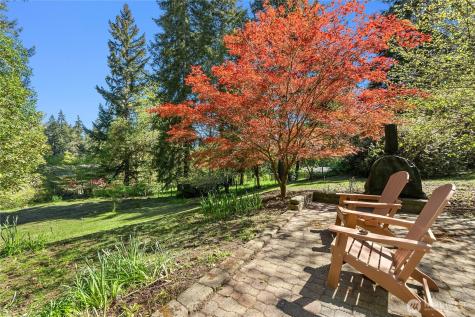 6420 NE Tara Lane Bainbridge Island WA 98110