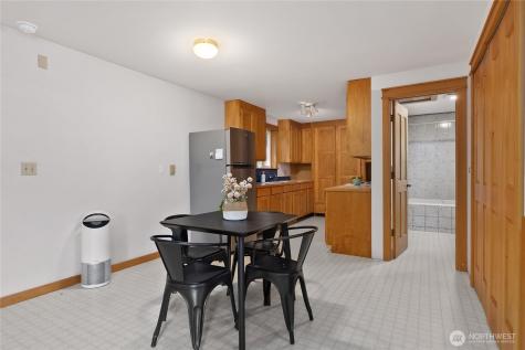 6420 NE Tara Lane Bainbridge Island WA 98110
