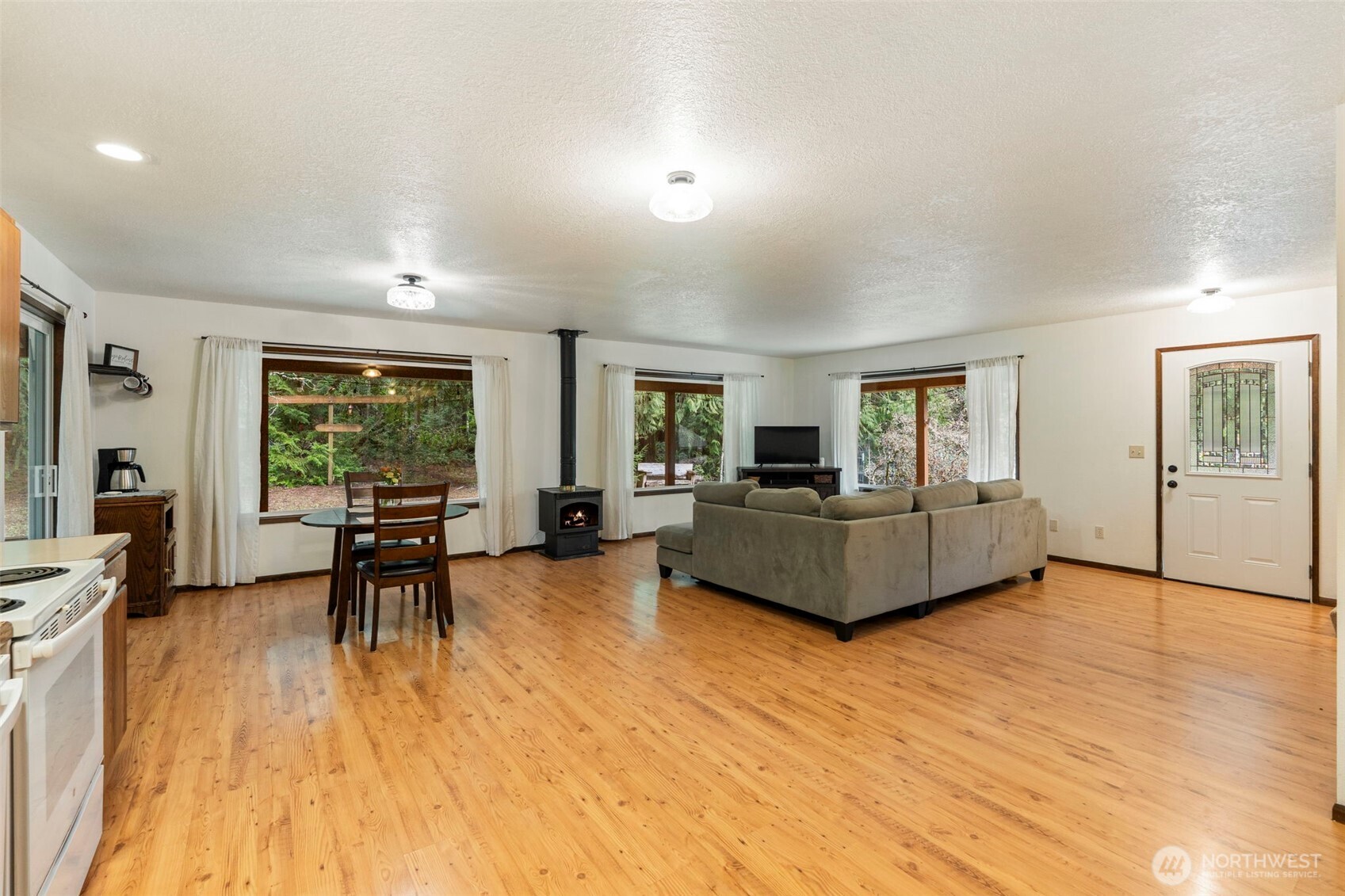 209 Alpha Way Onalaska WA 98570