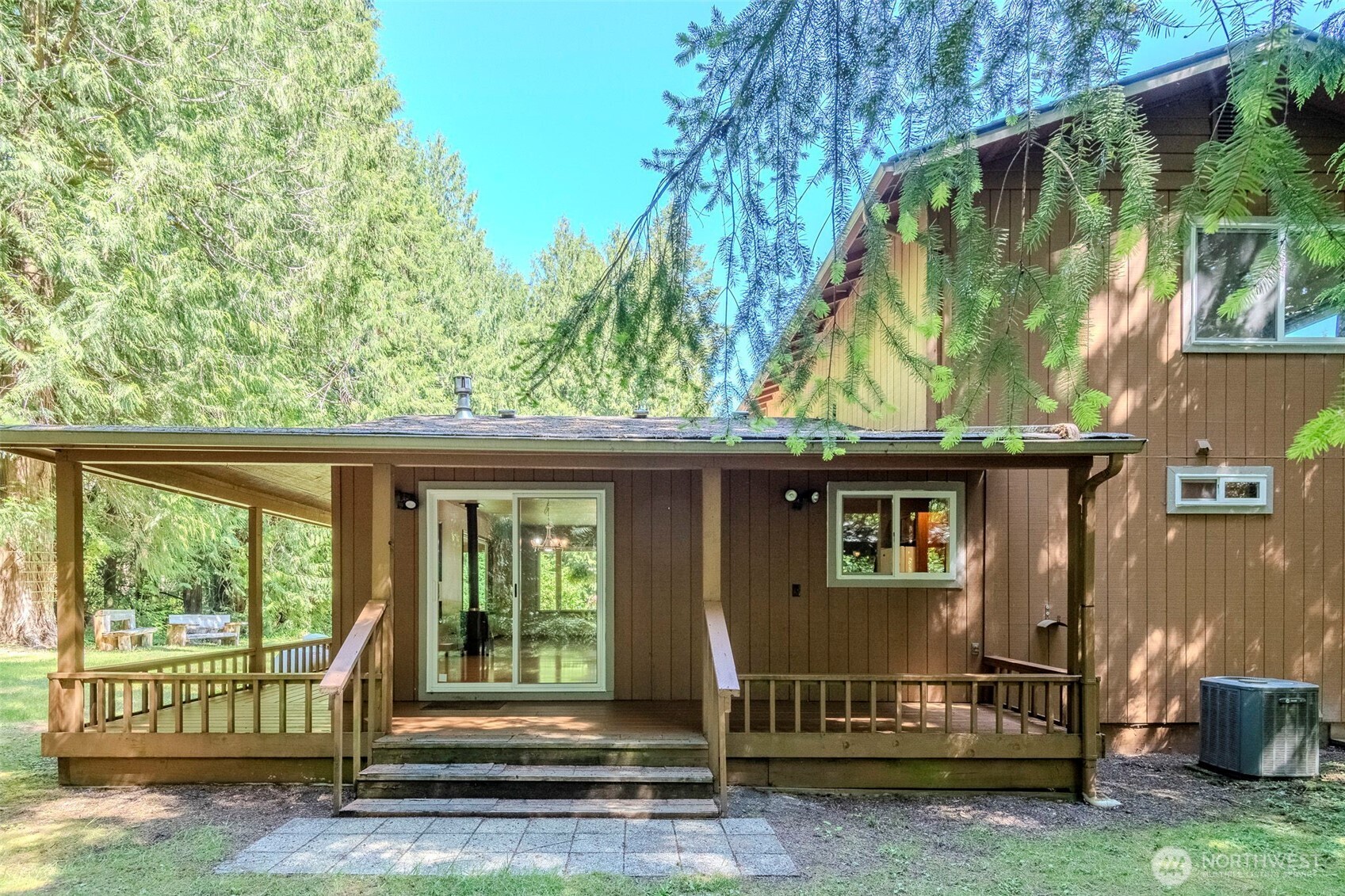 209 Alpha Way Onalaska WA 98570