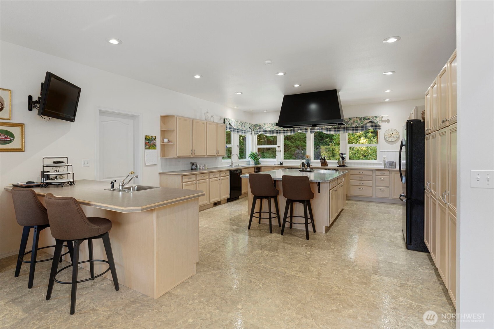 16705 92nd Street NW Lakebay WA 98349