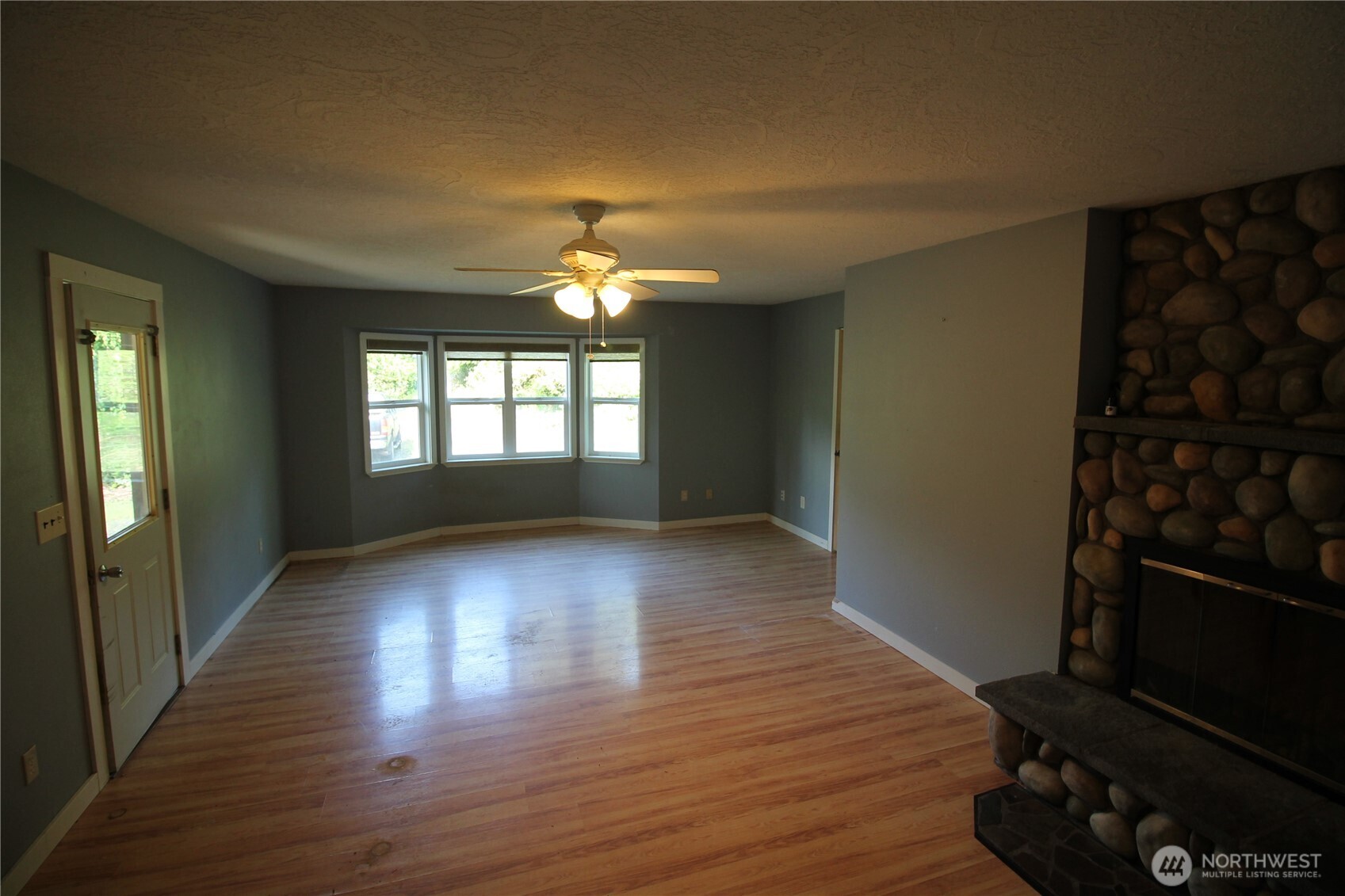 496 Ph 10 Castle Rock WA 98611