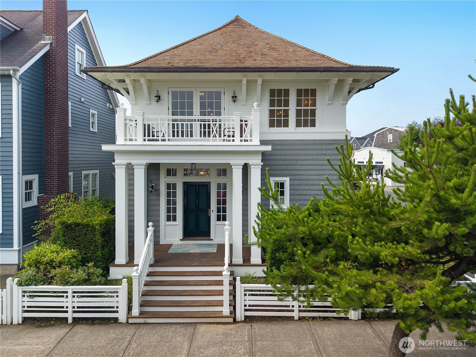 7 E Myrtle Lane Pacific Beach WA 98571