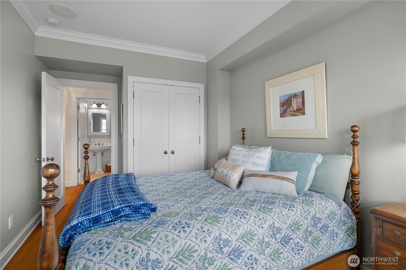 7 E Myrtle Lane Pacific Beach WA 98571