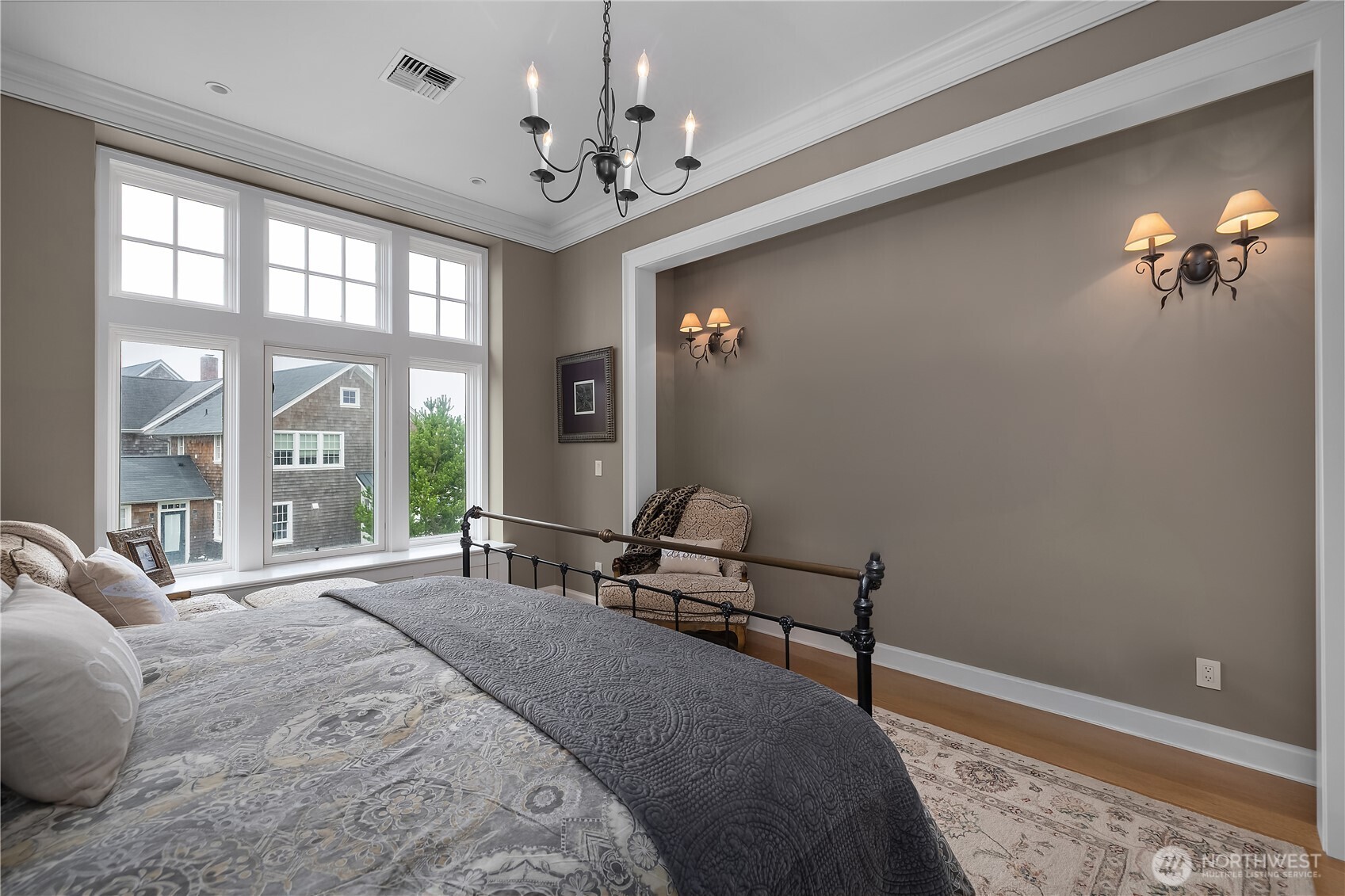 7 E Myrtle Lane Pacific Beach WA 98571