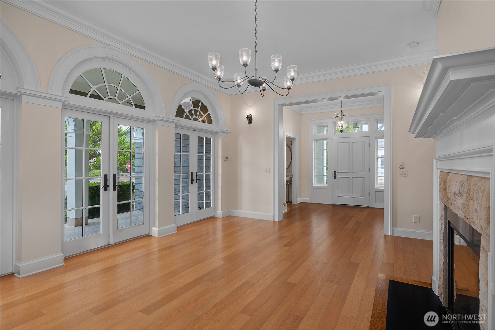 7 E Myrtle Lane Pacific Beach WA 98571
