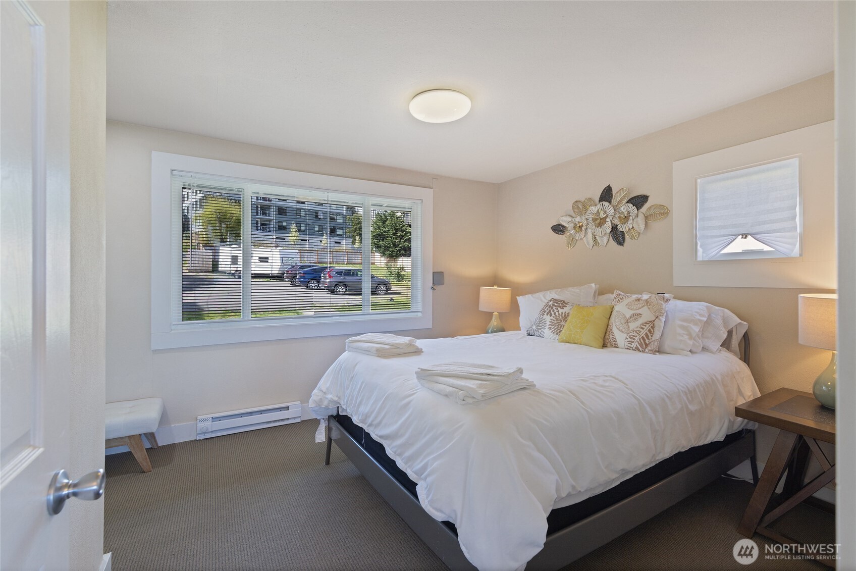 9049 NE Juanita Drive Kirkland WA 98034
