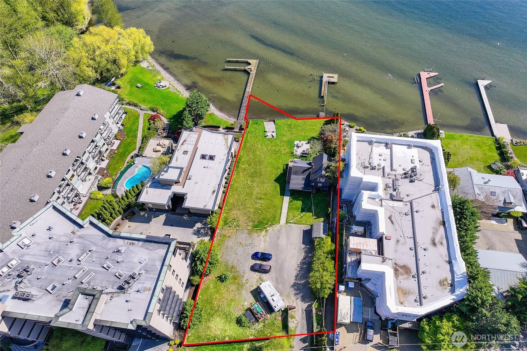 9049 NE Juanita Drive Kirkland WA 98034