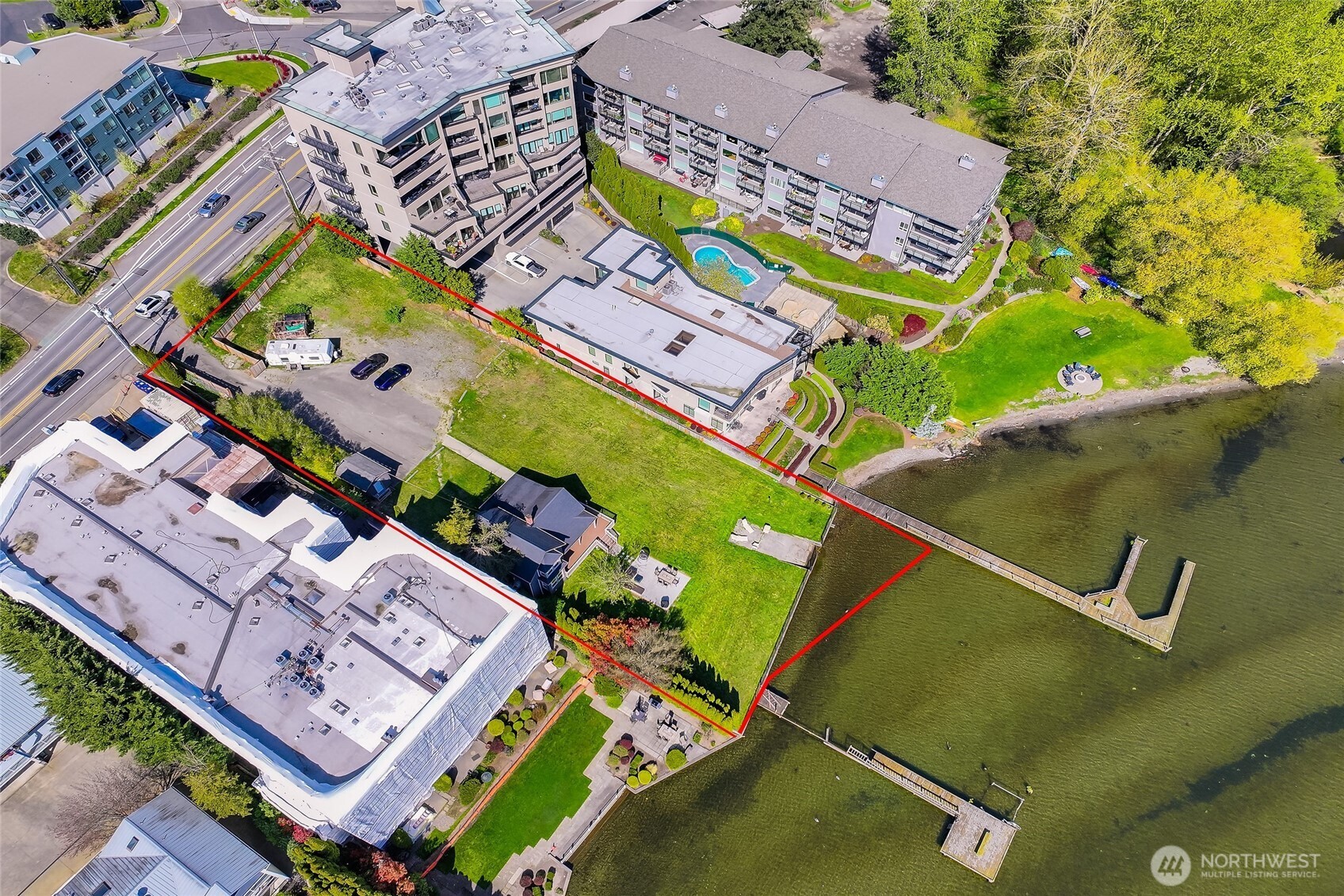 9049 NE Juanita Drive Kirkland WA 98034