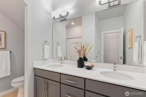 8321 NE 176th Court Kenmore WA 98028