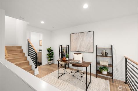 222 10th Avenue E Seattle WA 98102