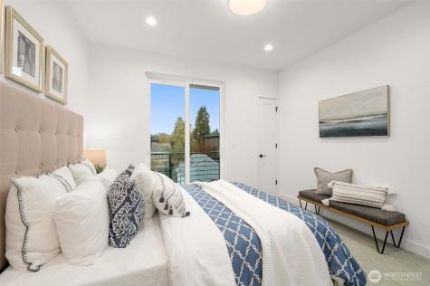 222 10th Avenue E Seattle WA 98102