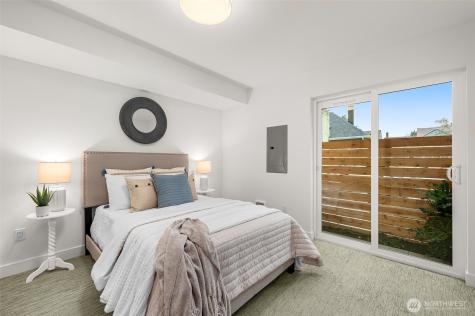 222 10th Avenue E Seattle WA 98102