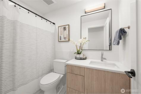 222 10th Avenue E Seattle WA 98102