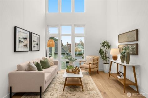 222 10th Avenue E Seattle WA 98102