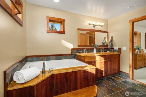 12317 176th Avenue SE Renton WA 98059