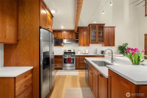 12317 176th Avenue SE Renton WA 98059