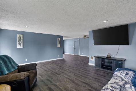 3815 Cherrywood Street Longview WA 98632