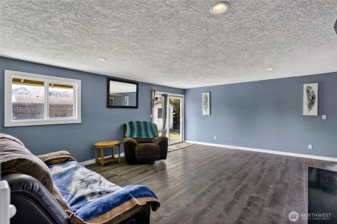 3815 Cherrywood Street Longview WA 98632
