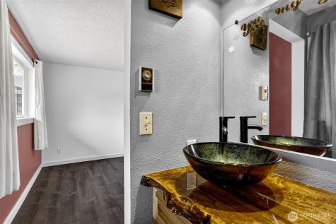 3815 Cherrywood Street Longview WA 98632