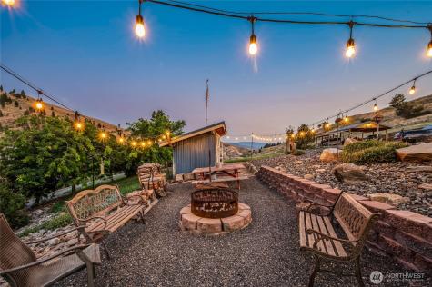 8770 Nahahum Canyon Road Cashmere WA 98815