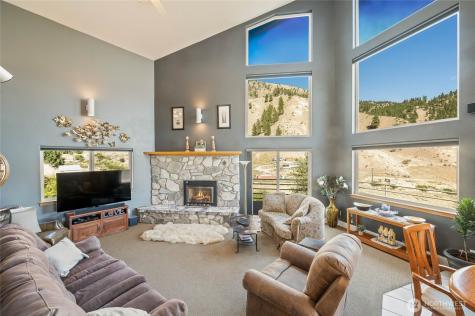 8770 Nahahum Canyon Road Cashmere WA 98815