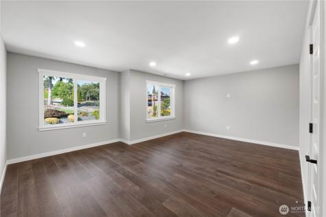 12124 50th Street Ct E Puyallup WA 98372