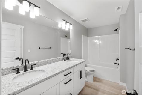 12124 50th Street Ct E Puyallup WA 98372