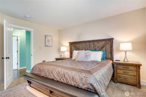 17403 79th Avenue E Puyallup WA 98375