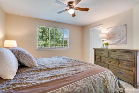 17403 79th Avenue E Puyallup WA 98375