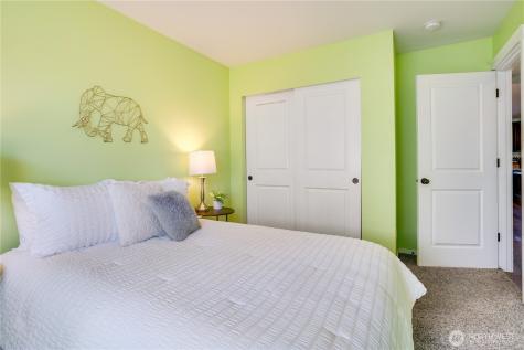 17403 79th Avenue E Puyallup WA 98375
