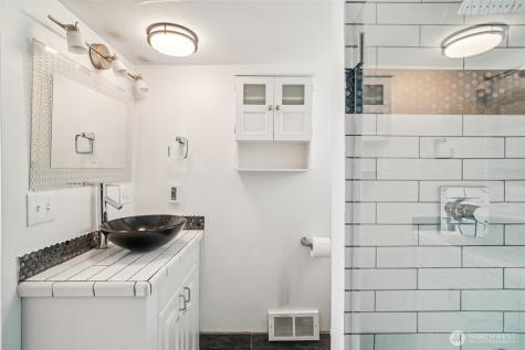 851 NW 56th Street Seattle WA 98107