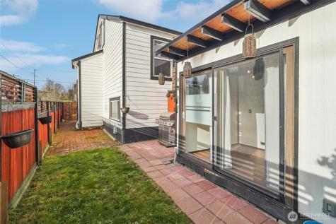 851 NW 56th Street Seattle WA 98107