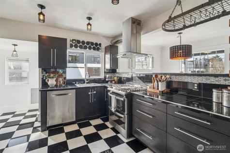 851 NW 56th Street Seattle WA 98107