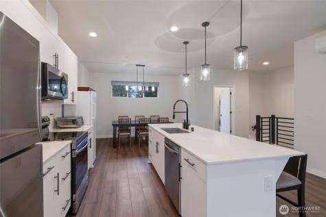 13710 Ash Way Everett WA 98204